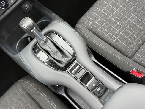 Used 2024 Honda HR-V LX image 23