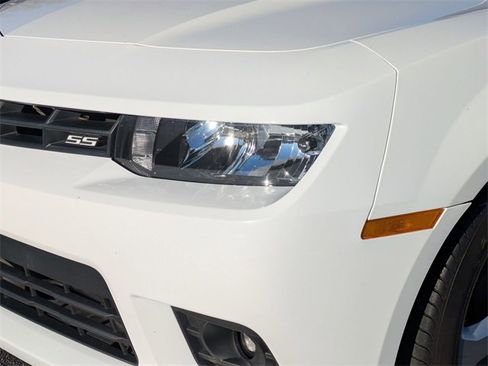 Used 2015 Chevrolet Camaro SS image 9