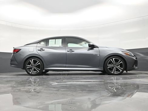 Used 2022 Nissan Sentra SR w/ Electronics Package FWD image 26