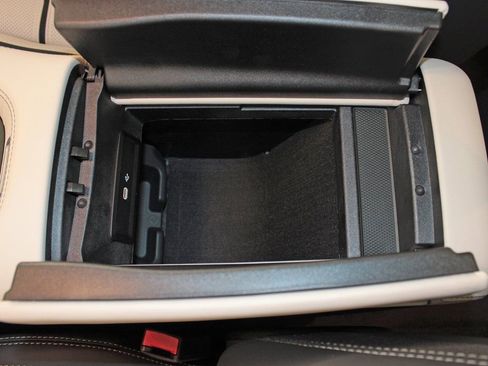 Certified 2026 Mercedes-Benz GLE 53 AMG 4MATIC image 27