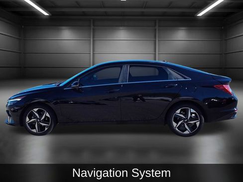 Used 2023 Hyundai Elantra Limited w/ Cargo Package image 3