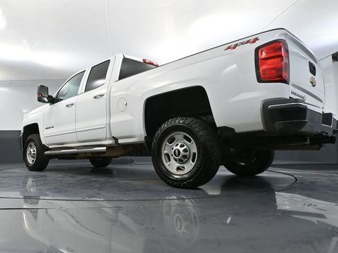 Used 2019 Chevrolet Silverado 2500 LT image 49