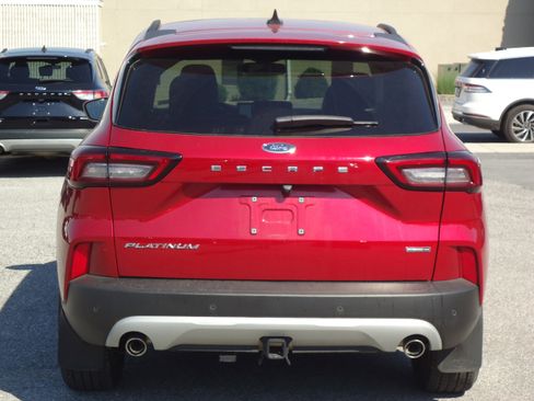 Used 2025 Ford Escape Platinum w/ Premium Technology Package AWD/4WD image 4