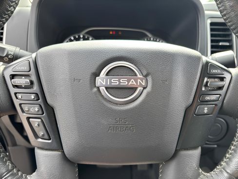 Used 2023 Nissan Frontier SV w/ SV Convenience Package image 14