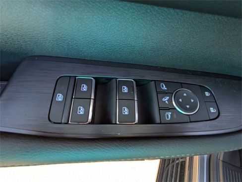 New 2025 Nissan Armada SL w/ Captain's Chari Seat Package image 13