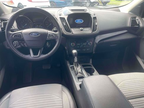 Used 2018 Ford Escape SE w/ SE Sport Appearance Package AWD/4WD image 14