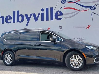 Used 2022 Chrysler Pacifica Touring-L