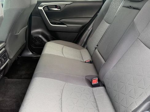 Used 2024 Toyota RAV4 XLE AWD/4WD image 23
