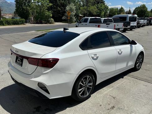 Used 2023 Kia Forte LXS FWD image 11