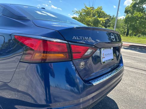 Used 2023 Nissan Altima 2.5 SR w/ SR Premium Package AWD/4WD image 20