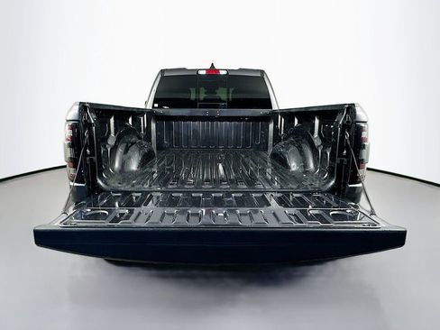 Used 2022 RAM 1500 Big Horn w/ Night Edition AWD/4WD image 29