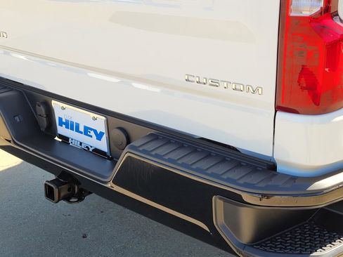 New 2026 Chevrolet Silverado 1500 Custom Trail Boss AWD/4WD image 4
