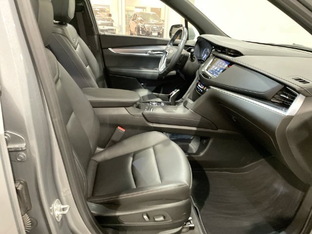 Certified 2024 Cadillac XT6 Luxury AWD/4WD image 19