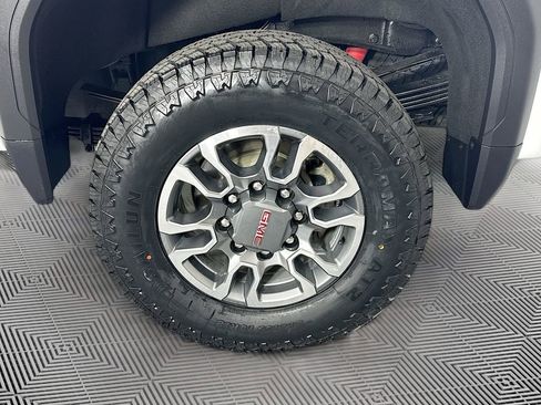Used 2024 GMC Sierra 3500 SLE w/ SLE Convenience Package AWD/4WD image 30