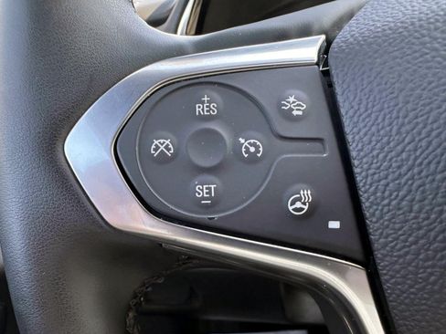 Used 2023 Chevrolet Traverse RS AWD/4WD image 16