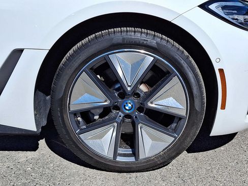 Used 2023 BMW i4 eDrive40 w/ Premium Package RWD image 8