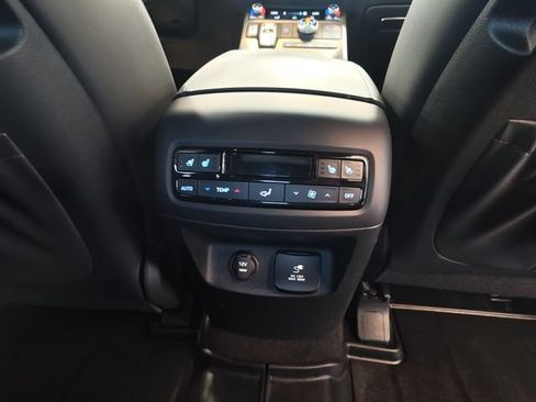 Used 2025 Hyundai Palisade Calligraphy AWD/4WD image 29