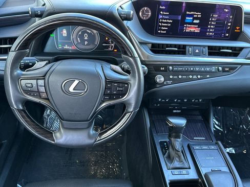 Used 2021 Lexus ES 300h 300h Luxury w/ Accessory Package 2 image 14