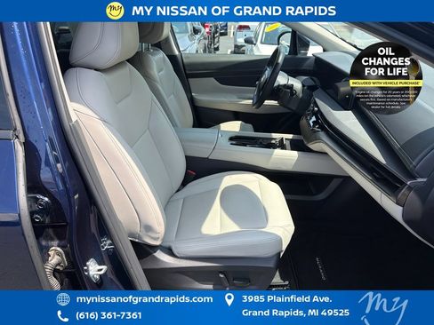 Used 2025 Nissan Murano SV AWD/4WD image 27