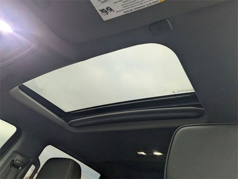 Used 2023 GMC Sierra 1500 Denali w/ Technology Package image 19