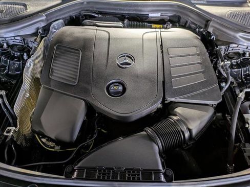 Certified 2025 Mercedes-Benz GLC 300 image 25