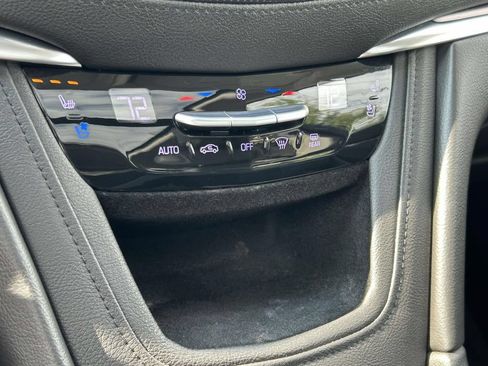 Used 2018 Cadillac XT5 Premium Luxury FWD image 26