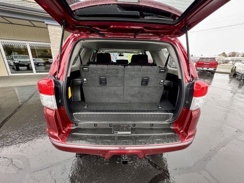 Used 2013 Toyota 4Runner SR5 w/ Convenience Pkg AWD/4WD image 6