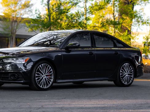 Used 2017 Audi S6 Premium Plus w/ S6 Sport Package image 49