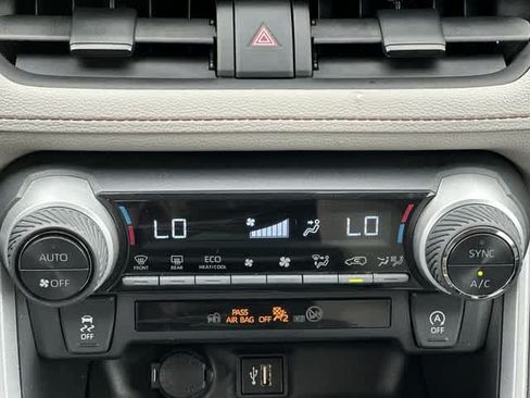 Used 2024 Toyota RAV4 XLE AWD/4WD image 14
