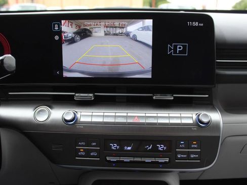 Used 2025 Hyundai Kona SEL FWD image 23