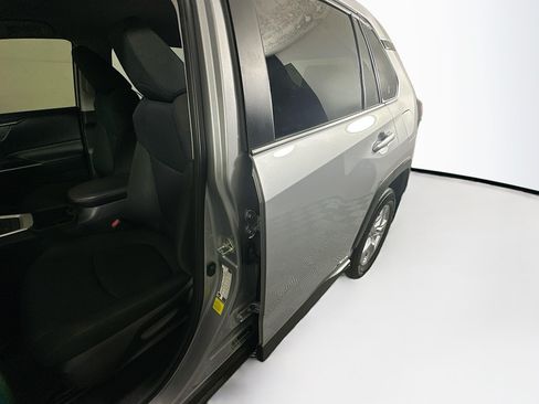 Used 2025 Toyota RAV4 LE AWD/4WD image 12
