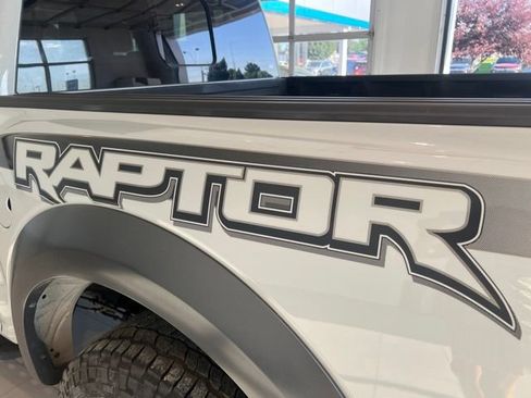 Used 2017 Ford F150 Raptor w/ Equipment Group 802A Luxury AWD/4WD image 30