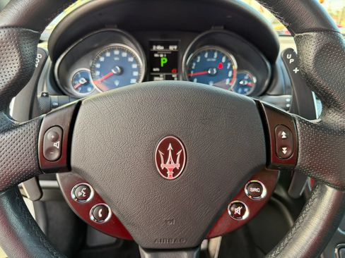 Used 2013 Maserati GranTurismo Sport RWD image 33