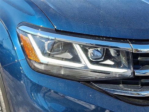 Certified 2022 Volkswagen Atlas SEL image 7