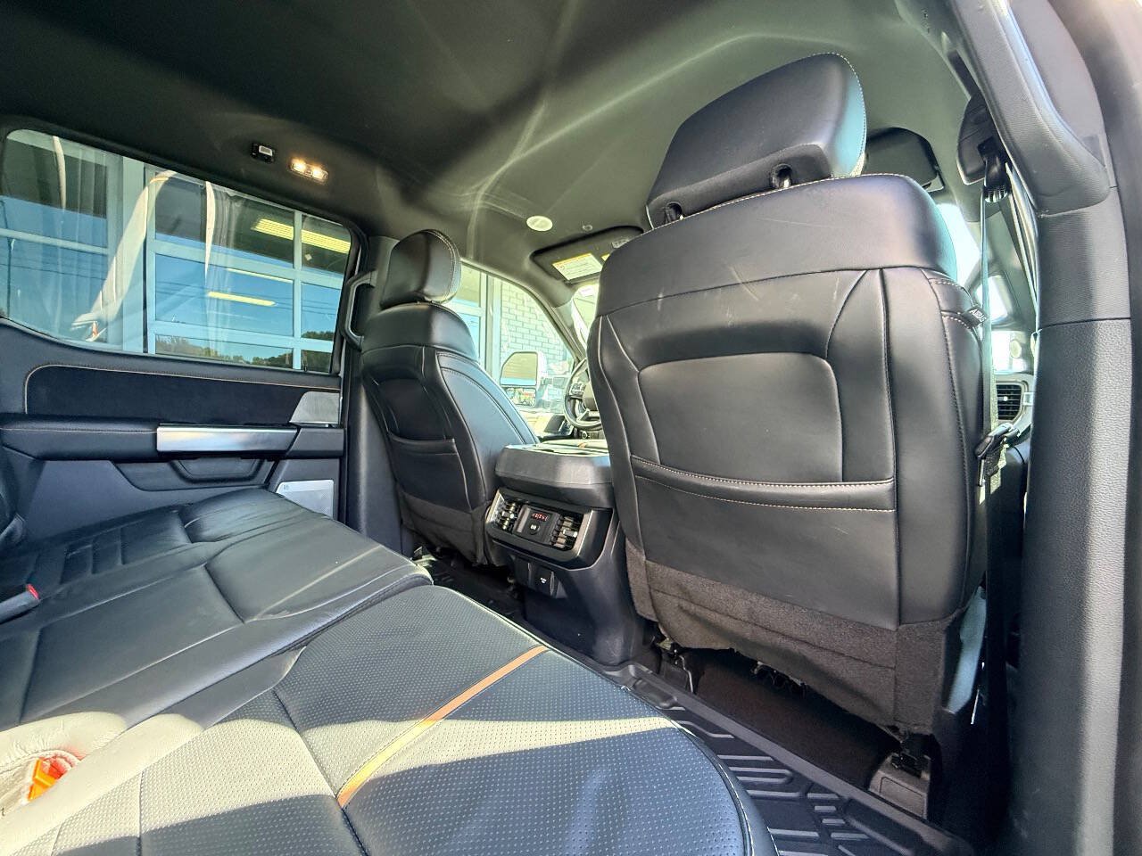 Used 2024 Ford F250 Platinum AWD/4WD image 43