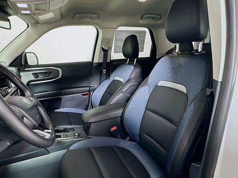 New 2025 Ford Bronco Sport Outer Banks image 7