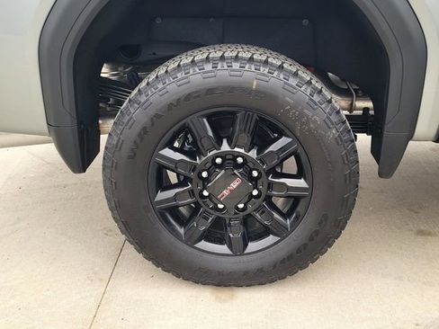 New 2026 GMC Sierra 2500 AT4 w/ AT4 Premium Plus Package AWD/4WD image 14