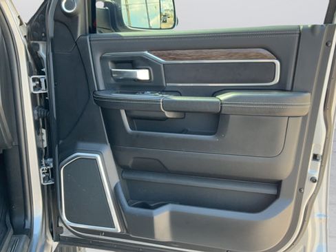 Used 2020 RAM 3500 Laramie AWD/4WD image 23