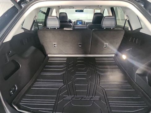 Used 2024 Ford Edge SEL w/ Sport Appearance Package image 28