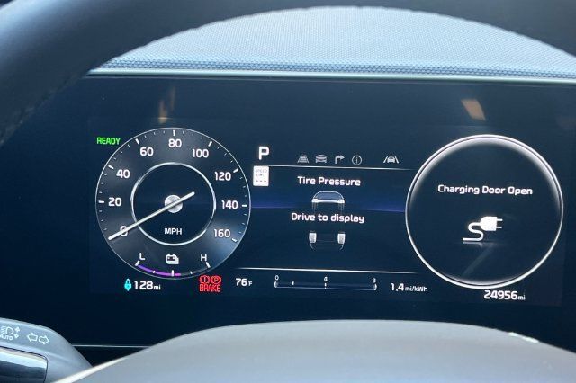 Used 2024 Kia Niro Wind FWD image 30
