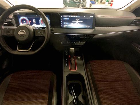 Used 2025 Nissan Kicks SR w/ SR Premium Package AWD/4WD image 15