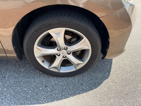 Used 2012 Toyota Venza Limited AWD/4WD image 4