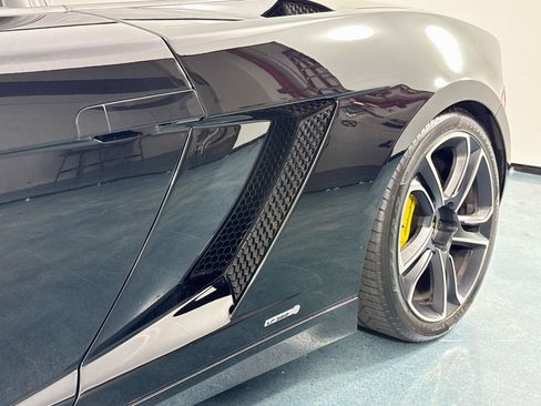 Used 2013 Lamborghini Gallardo LP 560-4 AWD/4WD image 40