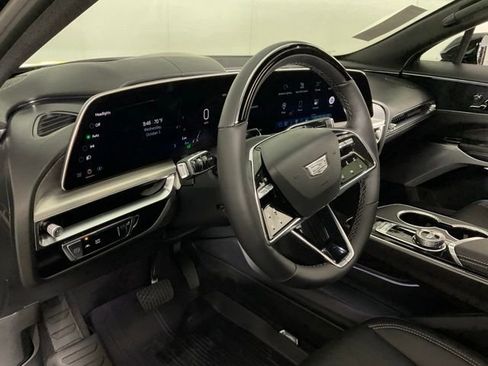 New 2026 Cadillac Lyriq Signature Sport image 17