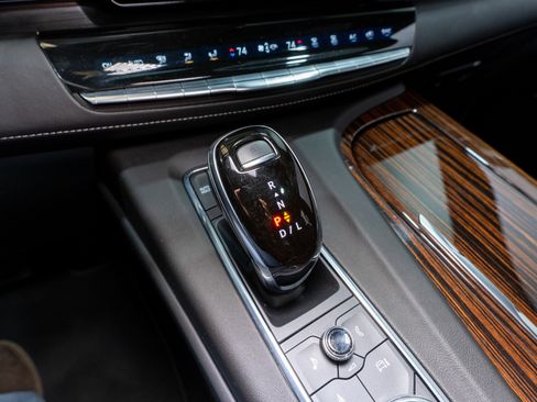 Used 2021 Cadillac Escalade Premium Luxury w/ Driver Assist Tech Package image 27