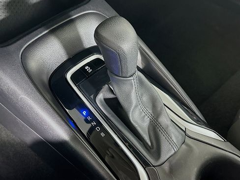 Used 2024 Toyota Corolla LE image 24