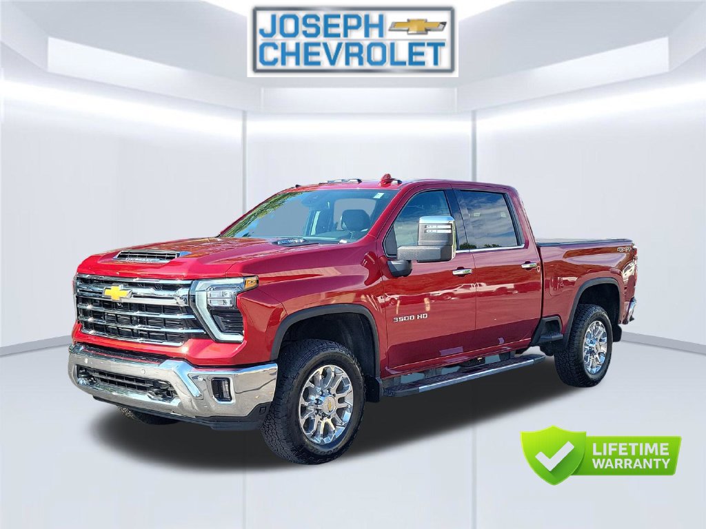 Used 2025 Chevrolet Silverado 3500 LTZ w/ LTZ Convenience Package AWD/4WD image 2