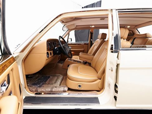 Used 1990 Rolls-Royce Silver Spur II image 47