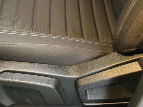 Used 2020 Ford Ranger XLT w/ XLT Sport Appearance Package image 18