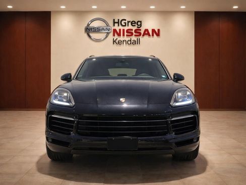 Used 2020 Porsche Cayenne AWD/4WD image 5